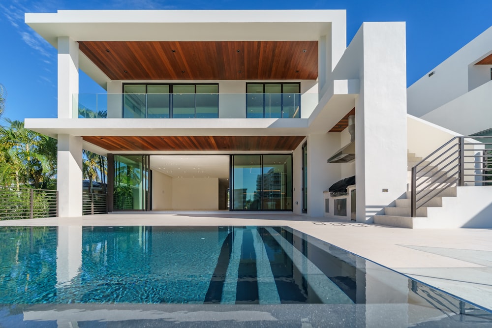 Villa and residential water tank filling in Dubai